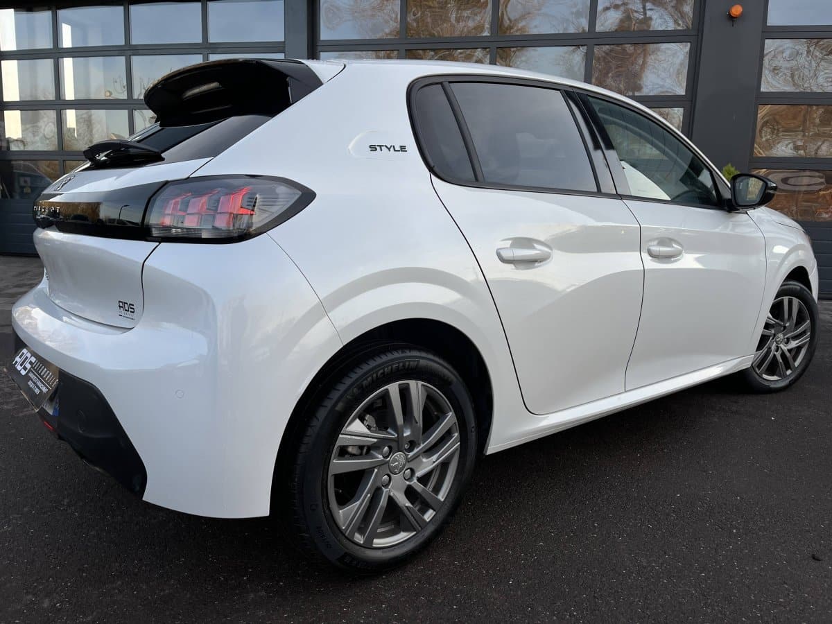 Peugeot 208 GT