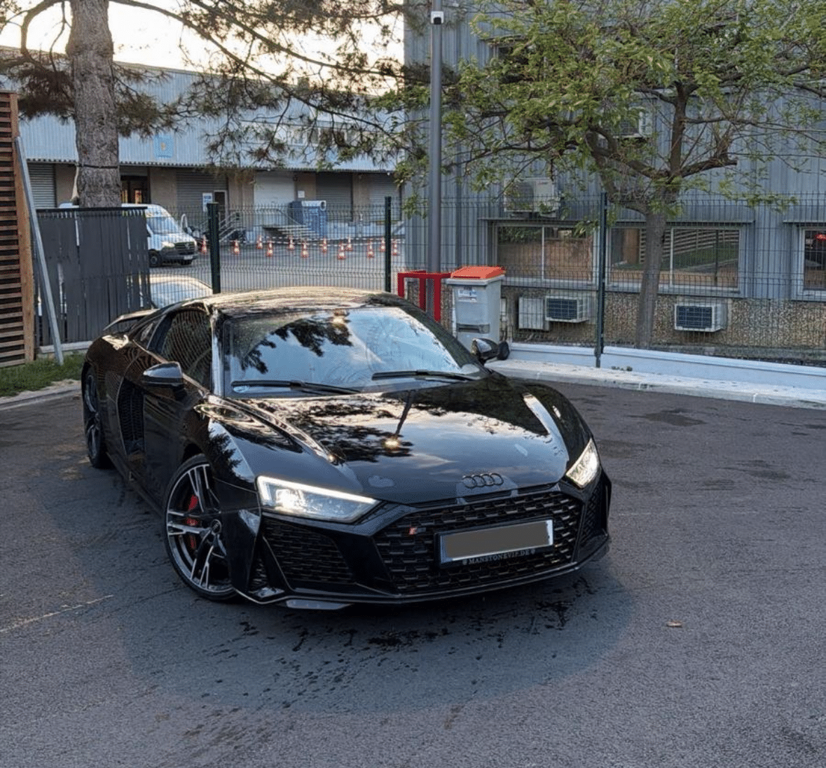 Audi R8